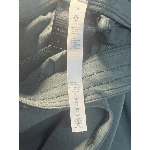 Lululemon Womens Sz 14 Softstreme High Rise Straight Leg Crop Pant Storm Teal - Picture 7 of 9